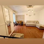 Apartma Ella Apartma *
