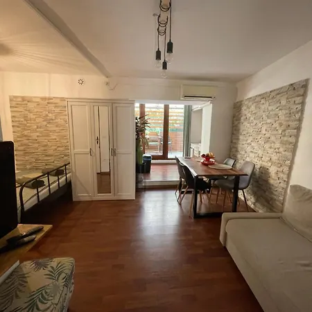 Apartma Ella