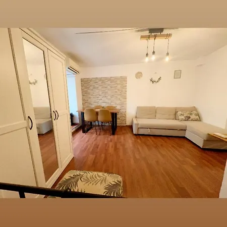 Apartma Ella Apartamento *